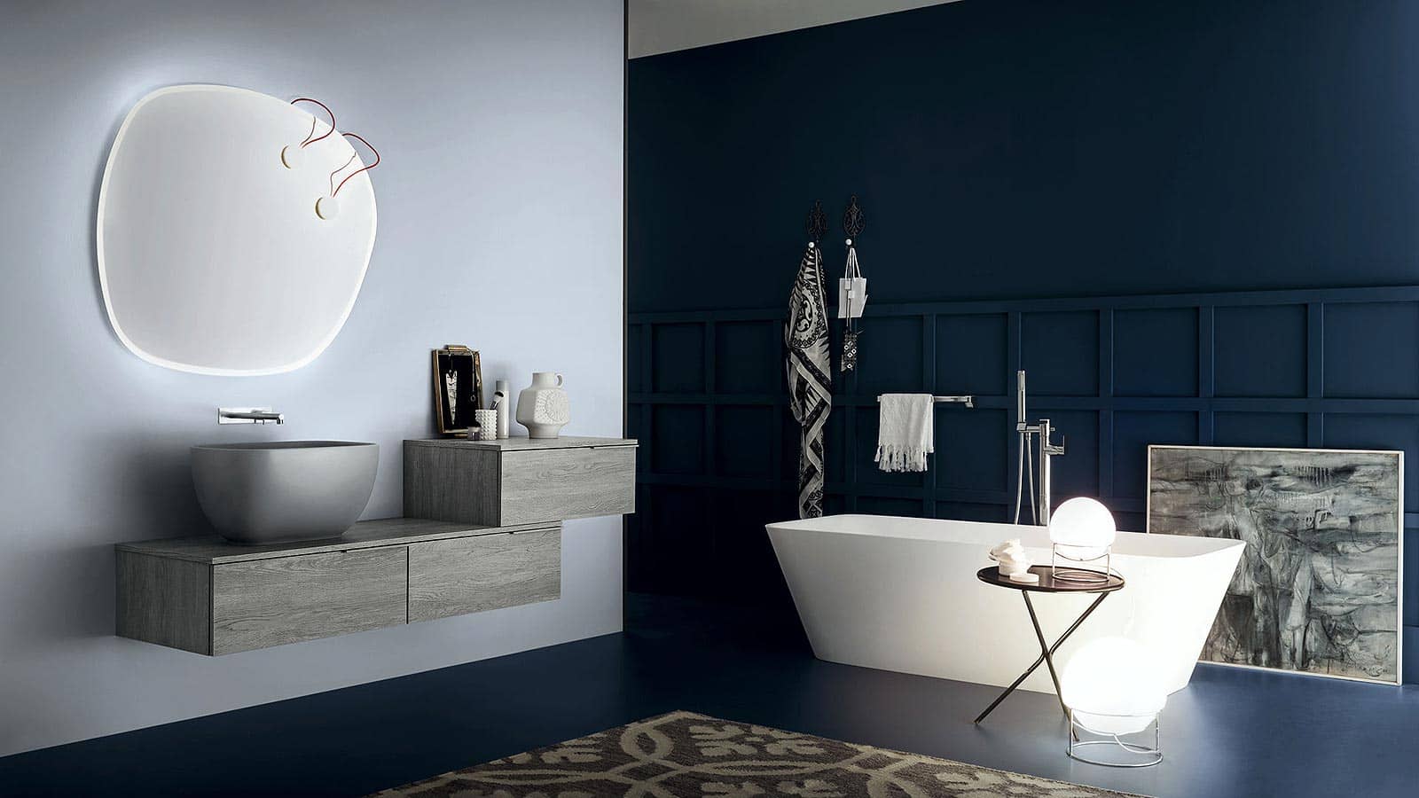 Vista di un bagno in stile moderno progettato dal team di Hofer Group