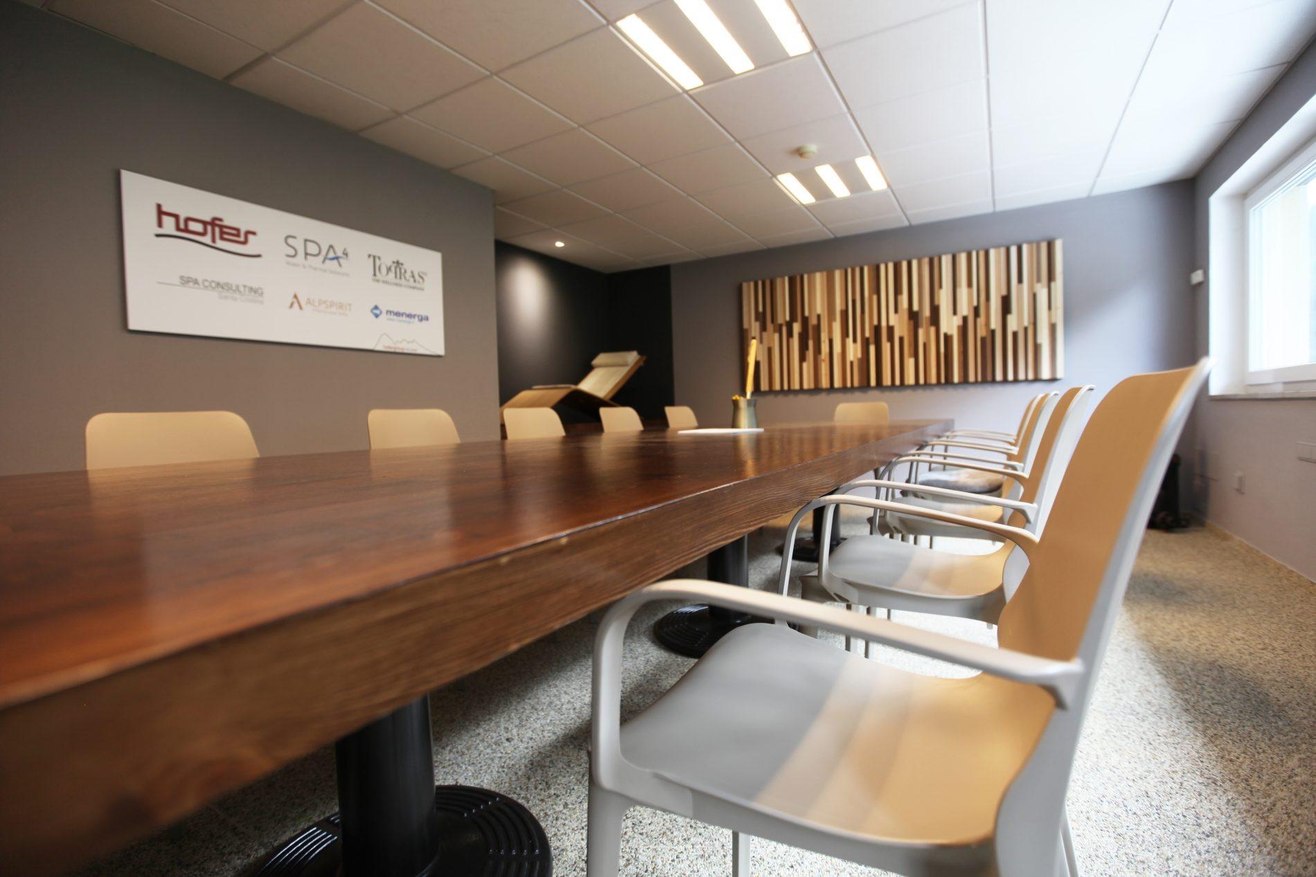 Hofer interno 5 e1537264821127